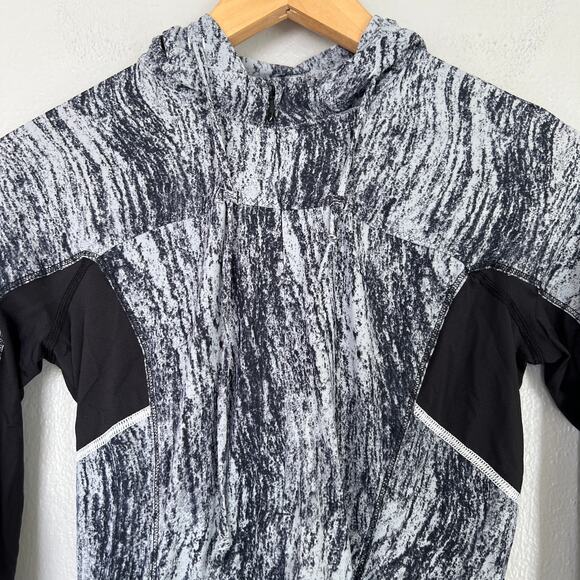 Lululemon Runbeam Hoodie Top Half Zip Texture Twist Athletic Black Gray Women 4 - Picture 4 of 11